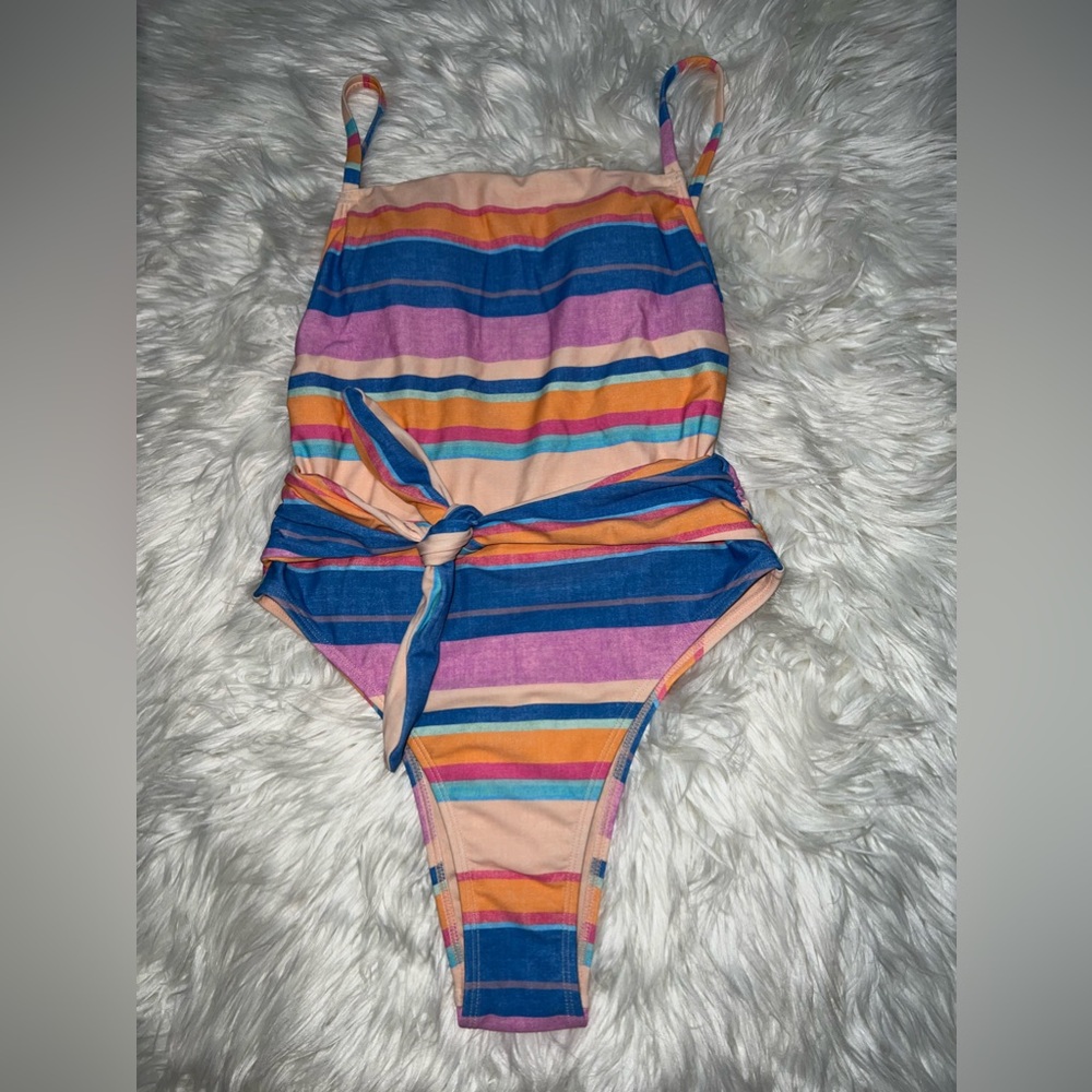 CUPSHE One Piece Swimsuit size Small